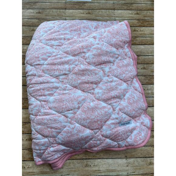 Posh Peanut Martina Pink Floral Bamboo Quilt - Picture 1 of 5